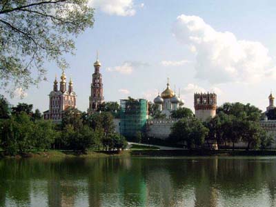 Mo, doorkijk nr Kremlin 2