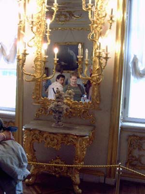 PB,Katharinenhof  zaal  ( Gre in spiegel) jpg